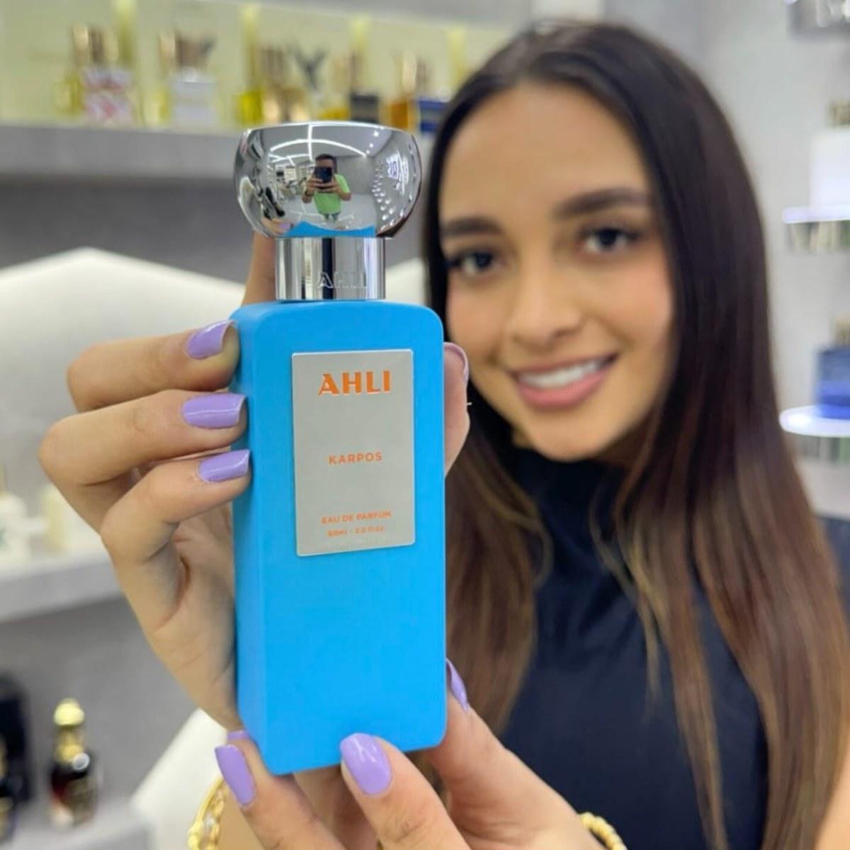 AHLI KARPOS PERFUME FRAGRANTICA: La Fragancia Perfecta en Onlineshoppingcenterg Descubre AHLI KARPOS PERFUME FRAGRANTICA Si estás buscando comprar AHLI KARPOS PERFUME FRAGRANTICA, has llegado al lugar indicado. En Onlineshoppingcenterg, ofrecemos este exclusivo perfume que combina notas olfativas únicas, ideal para mujeres que buscan una fragancia distintiva y duradera.  ¿Por Qué Elegir AHLI KARPOS PERFUME FRAGRANTICA? Notas Olfativas El AHLI KARPOS PERFUME FRAGRANTICA se caracteriza por sus notas olfativas exquisitas que combinan elementos florales y frutales, creando una experiencia aromática inigualable. Este perfume es perfecto para cualquier ocasión, ya sea para el día a día o eventos especiales.  Variedades Disponibles Ahli Karpos O: La versión clásica que ha enamorado a muchas mujeres por su aroma distintivo. Ahli Vega Perfume Mujer: Una variante que resalta por sus notas frescas y juveniles.  Beneficios de Comprar en Onlineshoppingcenterg Precios Competitivos En Onlineshoppingcenterg, ofrecemos AHLI KARPOS PERFUME FRAGRANTICA a precios inigualables. Además, contamos con ofertas y descuentos especiales para que puedas disfrutar de esta fragancia sin gastar de más.  Envío Rápido y Seguro Nos aseguramos de que tu perfume llegue rápidamente y en perfectas condiciones. Ofrecemos envío seguro tanto a nivel nacional como internacional.  Opiniones de Clientes Las opiniones sobre AHLI KARPOS PERFUME FRAGRANTICA son muy positivas. Nuestras clientas destacan la durabilidad del aroma y la calidad del producto.  Comparación de Fragancias AHLI Ahli Karpos vs Ahli Vega Ahli Karpos: Ideal para quienes buscan una fragancia intensa y duradera. Ahli Vega Perfume Mujer: Perfecto para quienes prefieren un aroma más fresco y juvenil.